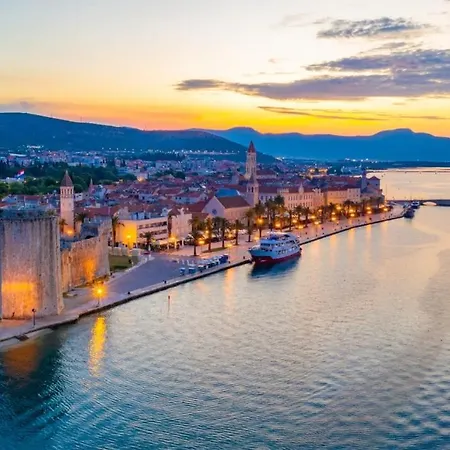 Queen Vendégház Trogir